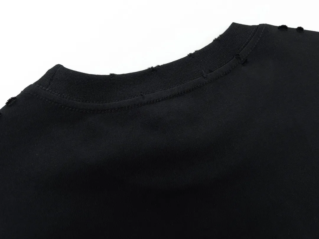 【 . Quality】BALENCI*GA/ . T . . ZP . 260 ， . ， ，。 。Classic ， ， ， 。 ZP， ， 。 ， ， OS . Same Style ：BL 223011 ：Black. Gray. Size：XS S M L